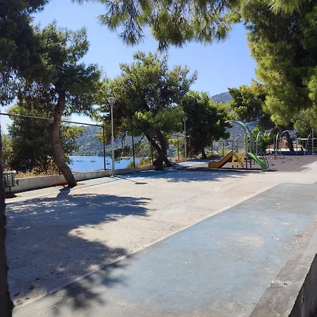 Island House בית נופש *