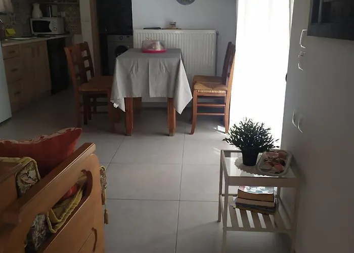 Island House בית נופש *