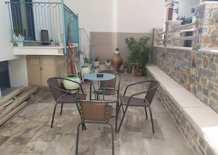 Island House העיירה סקיאתוס