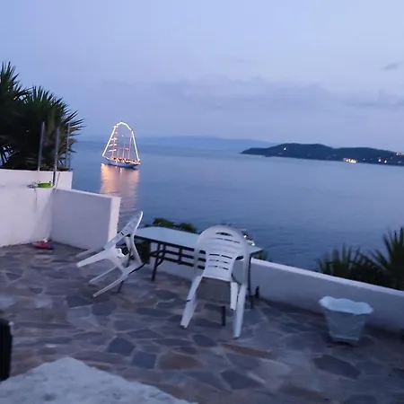 Island House Semesterbostad